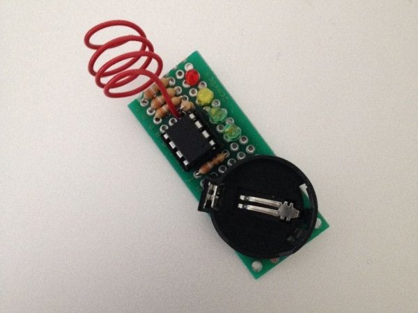 ATtiny85 EMF Detector