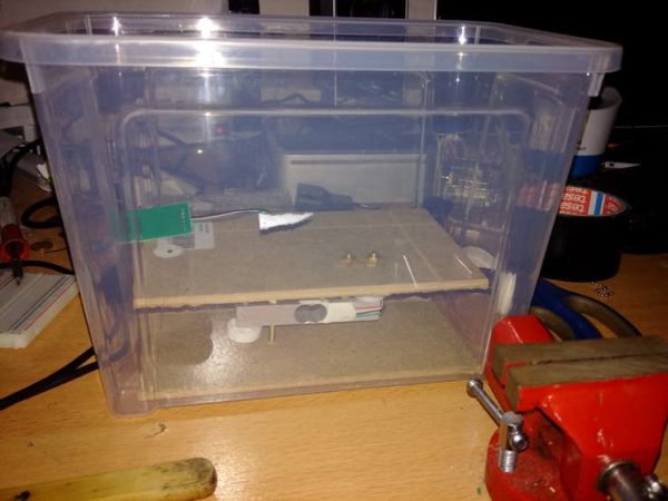 Smart Plastic Container Using Arduino • Tech Projects